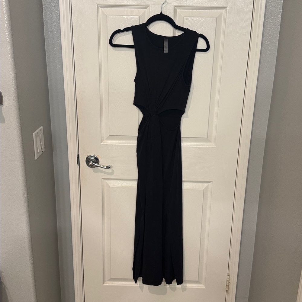 Beyond Yoga Charcoal Midi Dress - Picture 2 of 4